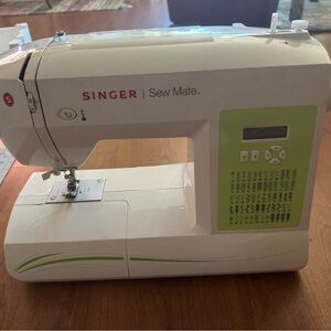 SINGER Sew Mate White and Green Sewing Machine